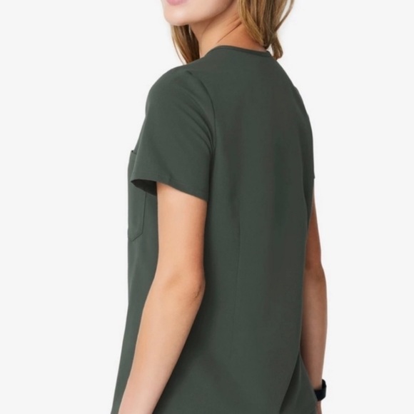 FIGS Moss Catarina Top Limited Edition - Picture 2 of 4